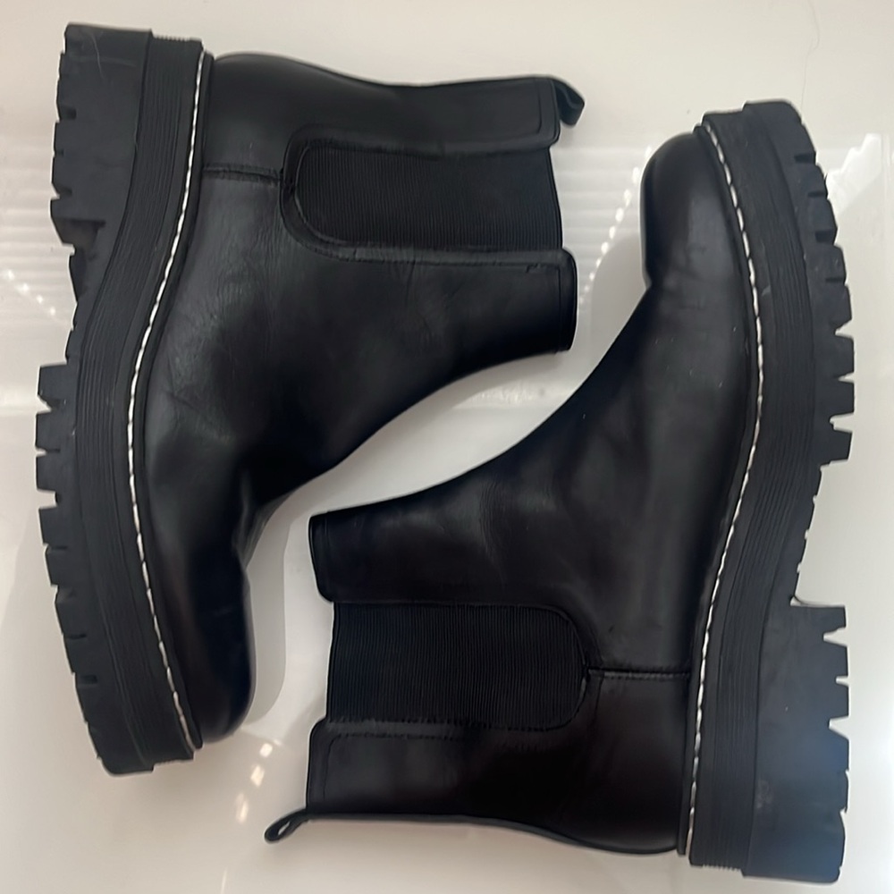 Marc Fischer Padmia Black Chunky Ankle Boots